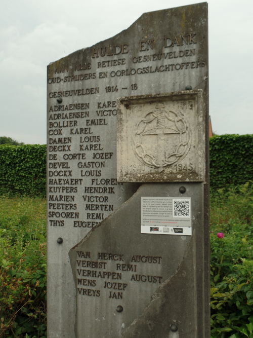 Oorlogsmonument Begraafplaats Retie #2