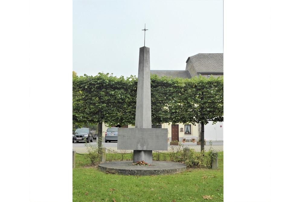 War Memorial Mazée #1