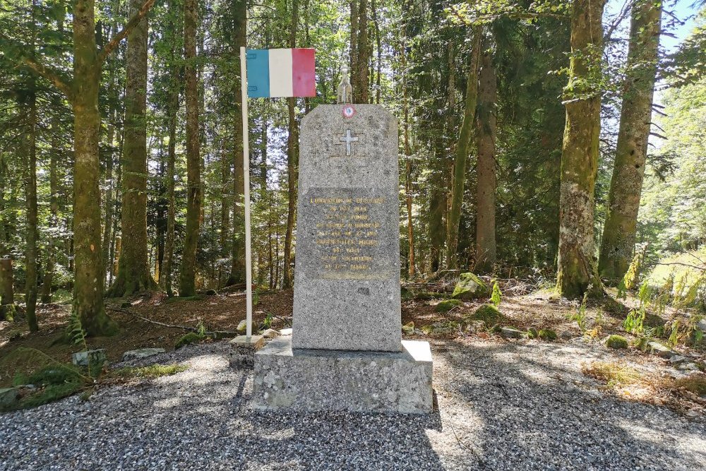 Bevrijdingsmonument Bussang #1