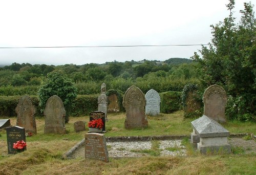 Commonwealth War Grave Howey Providence Baptist Chapelyard #1