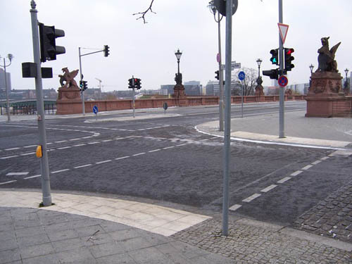 Moltkebrücke Berlin #1