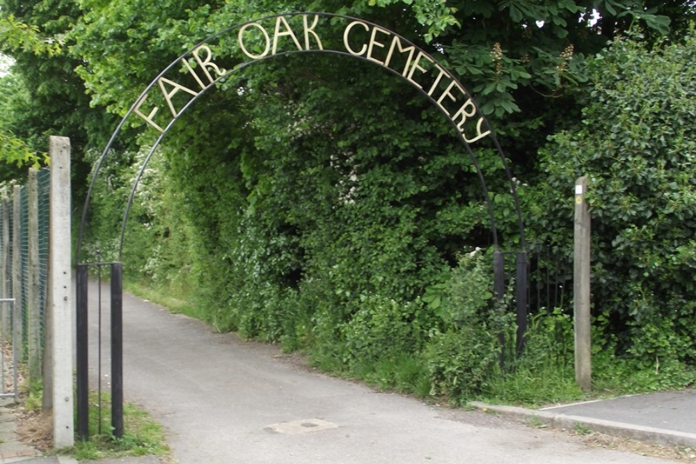 Commonwealth War Graves Fair Oak Cemetery