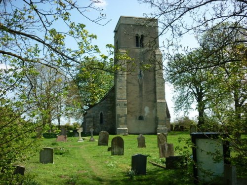 Oorlogsgraf van het Gemenebest All Saints Churchyard