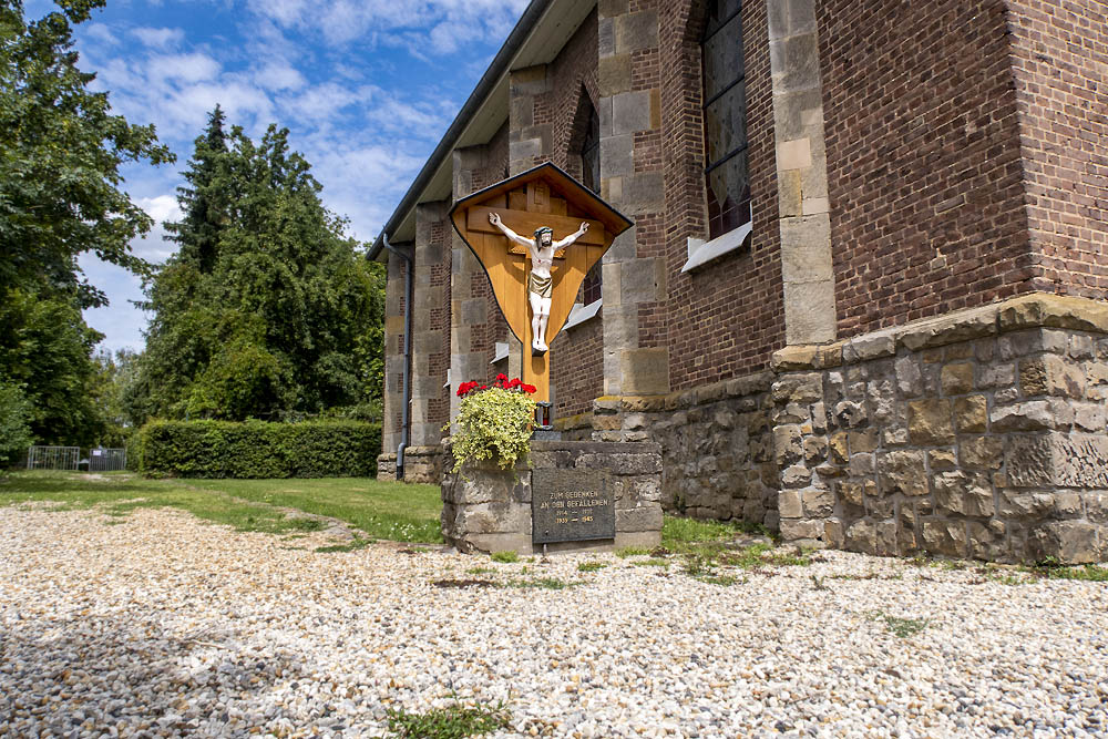 Memorial Cross Hofstadt