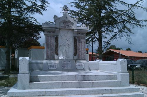 Oorlogsmonument Bouin #1