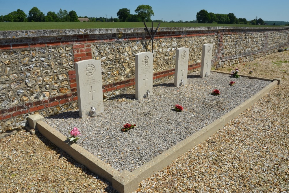 Oorlogsgraven van het Gemenebest Lieurey #2