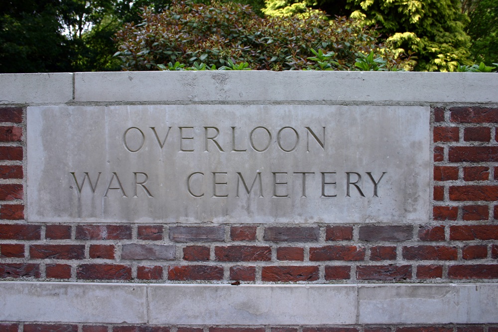Commonwealth War Cemetery Overloon #2