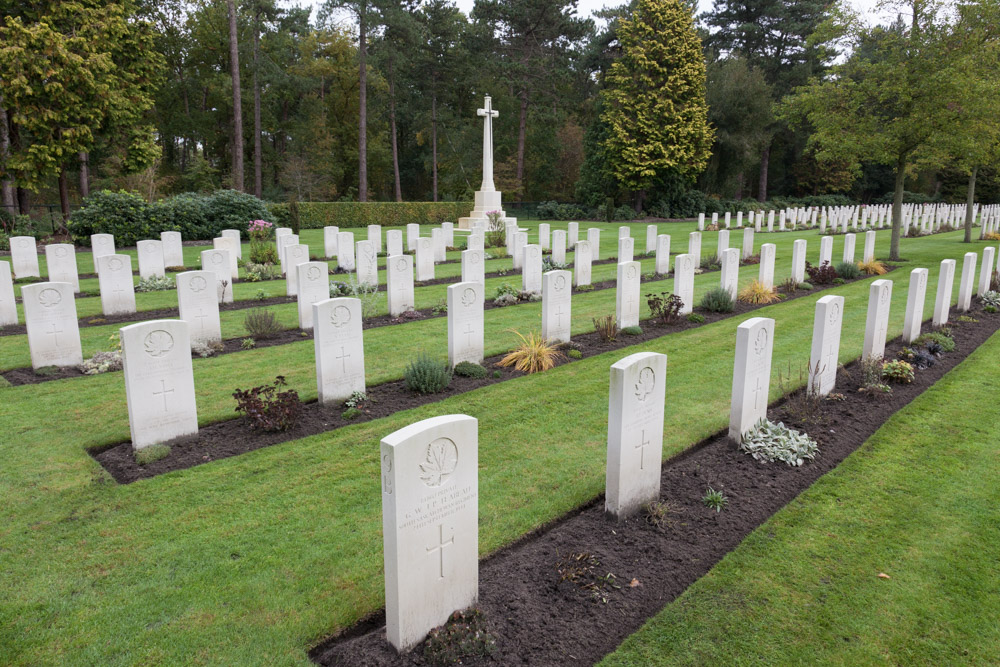 Canadese Oorlogsbegraafplaats Bergen op Zoom #4