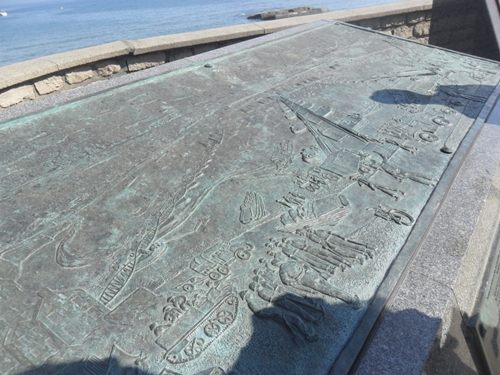 Monument Kunstmatige Haven Arromanches #2