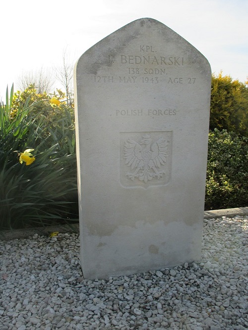 Polish War Grave Municipal Cemetery Sint Jacobiparochie #2