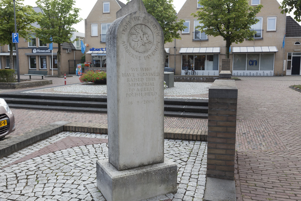 Polish Monument Driel #4