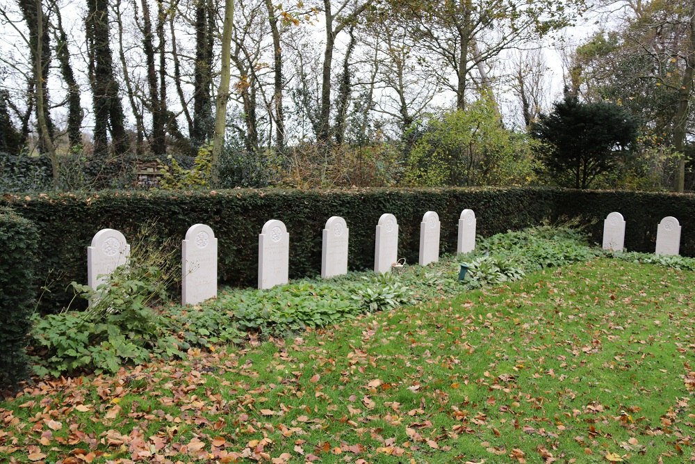 Dutch War Graves Municipal Cemetery Churchyard Huisduinen #2