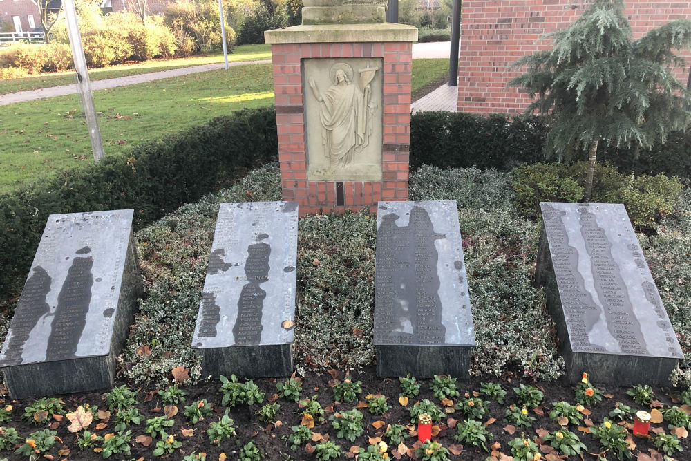War Memorial Alstätte #1