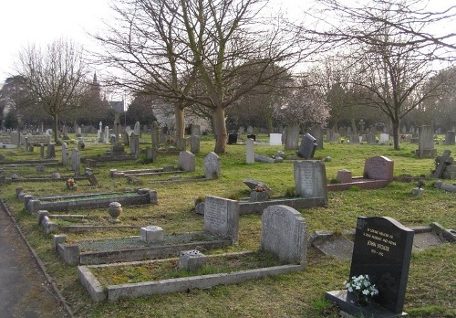 Commonwealth War Graves Ware New Cemetery