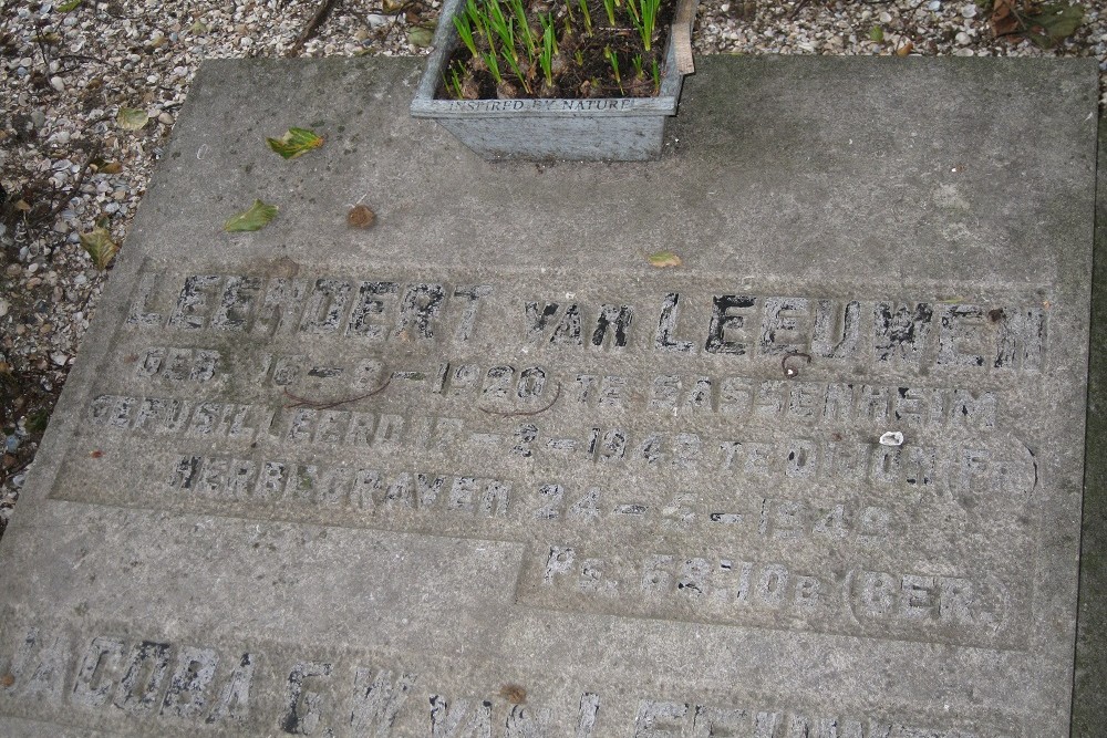 Dutch War Graves Dutch Reformed Cemetery Sassenheim #2