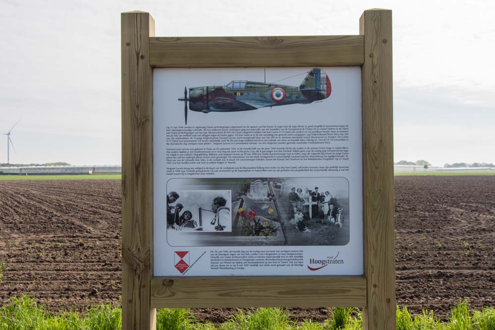 Memorial plaque Crash Curtiss H-75 Hawk Meer #3
