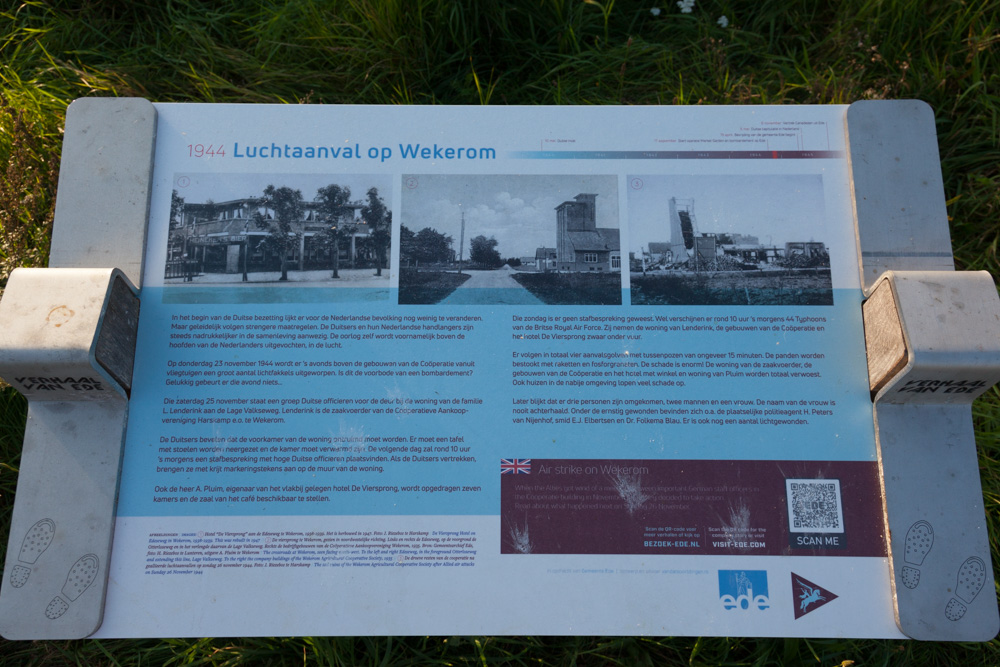 Informatiebord Luchtaanval op Wekerom