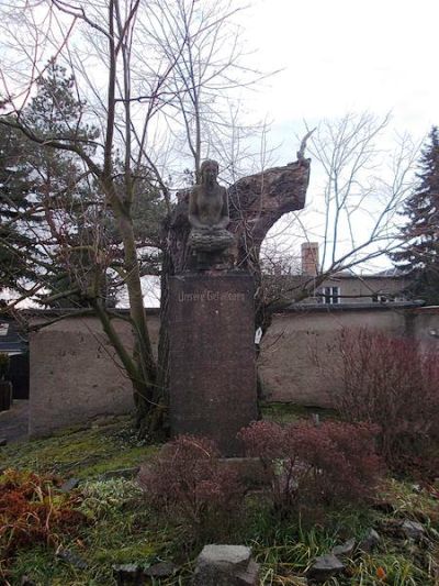 War Memorial Kleinsteinberg #1
