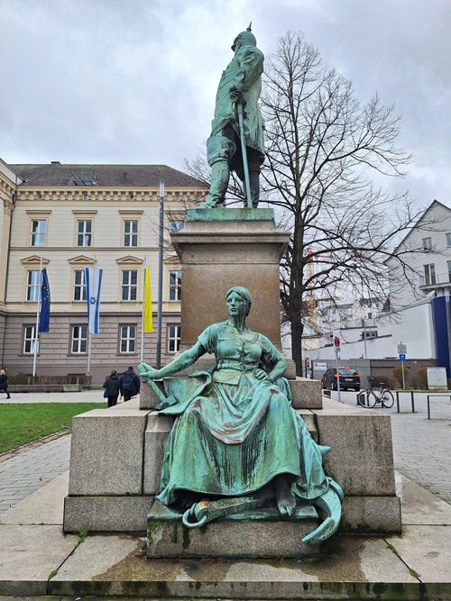 Statue Bismarck #2