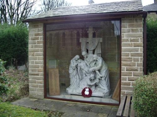 Oorlogsmonument St Mary Church #1