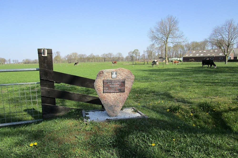 Monument to Joe Huntley Marlow