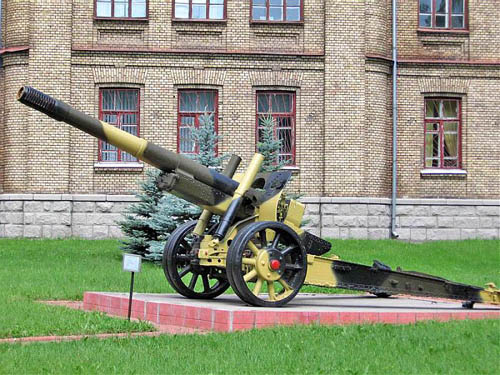 122mm Houwitsers M1937 (ML-20) Kiev #2