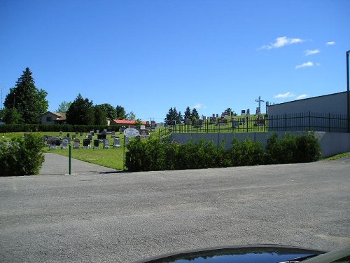 Commonwealth War Grave Sainte-Julienne Roman Catholic Church Cemetery