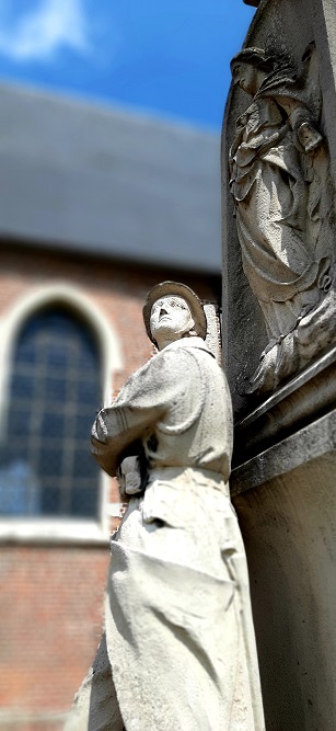 War Memorial Churchyard Meerle #3