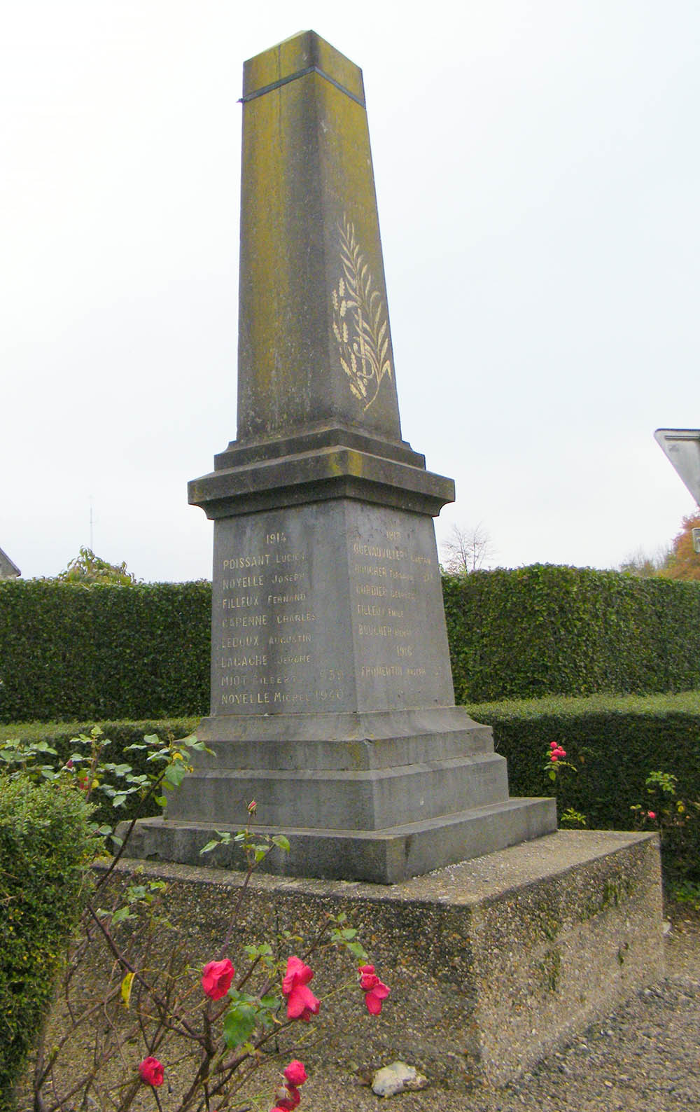 Oorlogsmonument Ligescourt #1