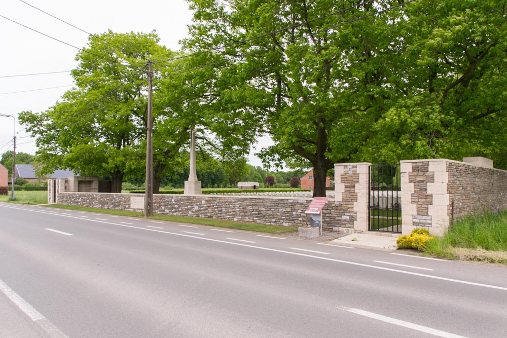 Commonwealth War Cemetery Strand #3