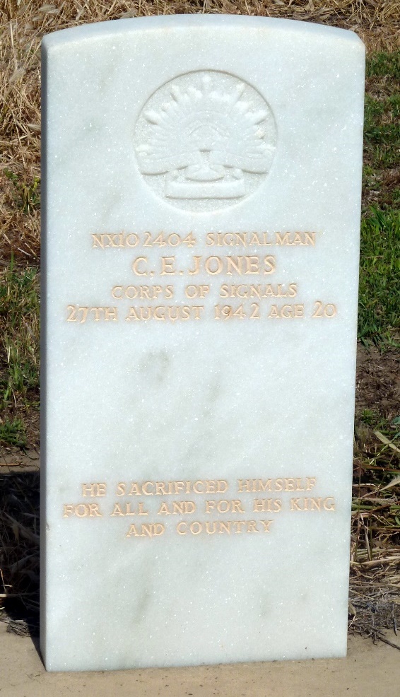 Commonwealth War Grave Ulmarra Cemetery