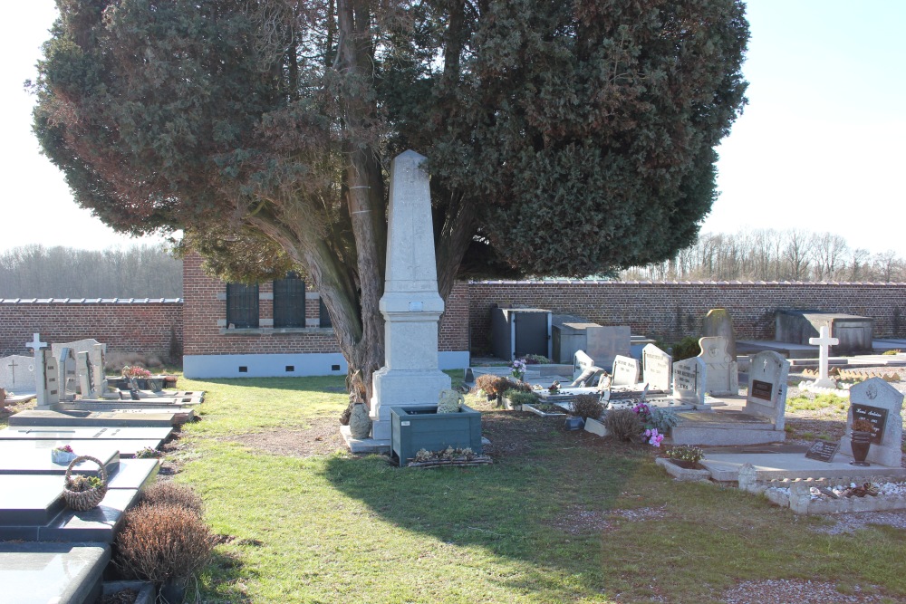 Oorlogsmonument Begraafplaats Mellery