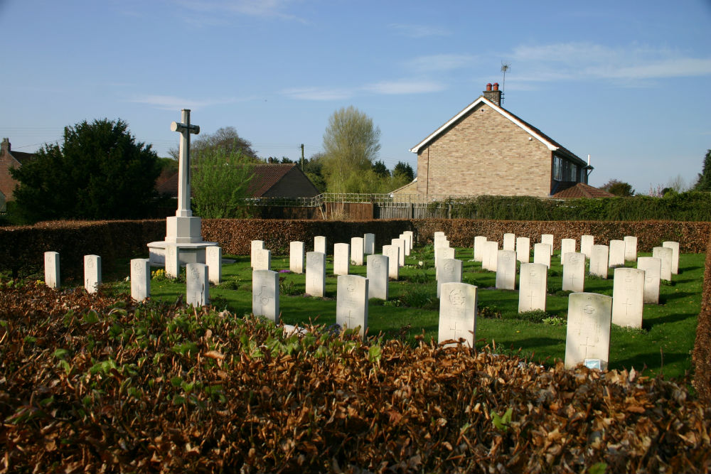 Oorlogsgraven van het Gemenebest Saint Catherine Churchyard #1