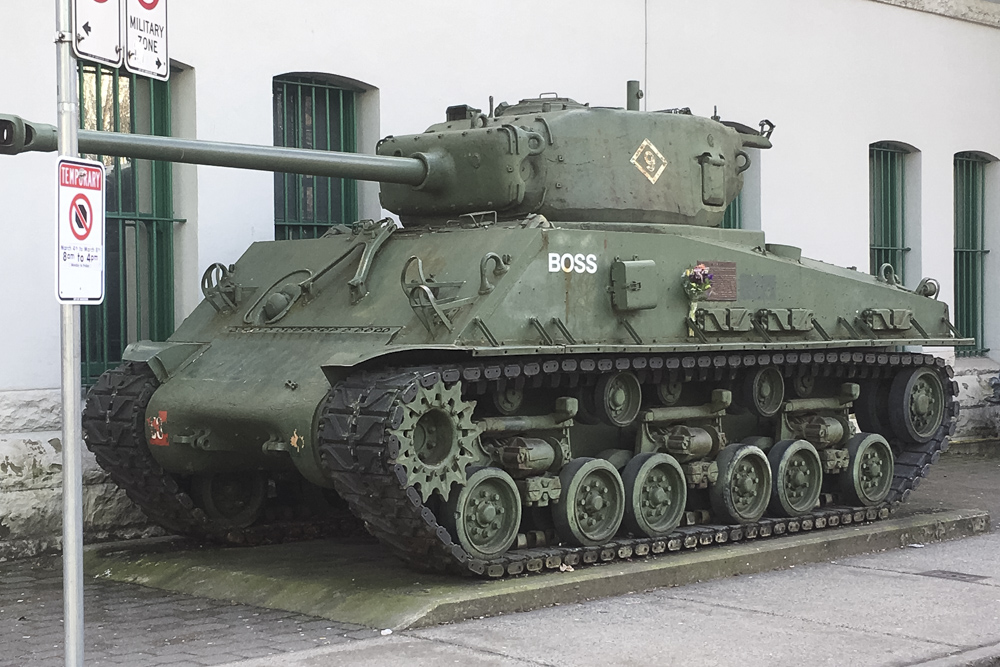 M4A2(76)W Sherman Tank 