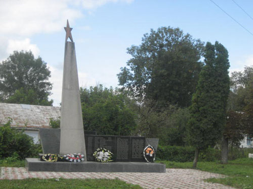 Oorlogsmonument Sataniv #1