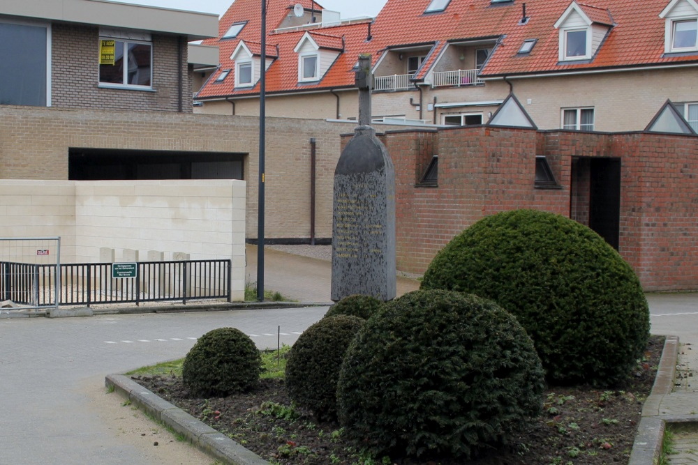 War Memorial Westkerke #1