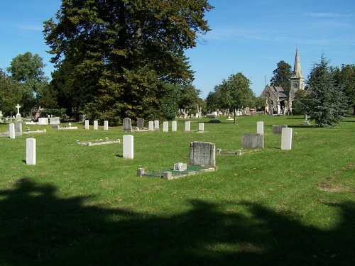 Commonwealth War Graves Queen's Road Cemetery #1