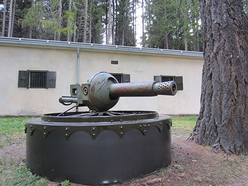 Italian Fortress Gun #1
