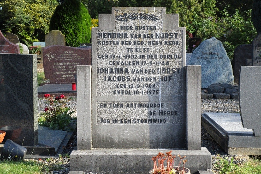 Dutch War Graves RC Cemetery Elst #3