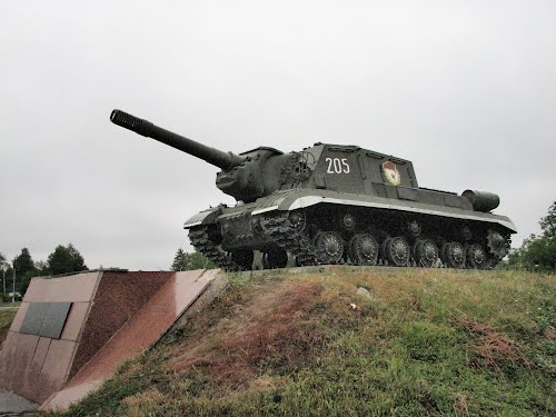 Liberation Memorial (ISU-152) Yarmolintsy #2