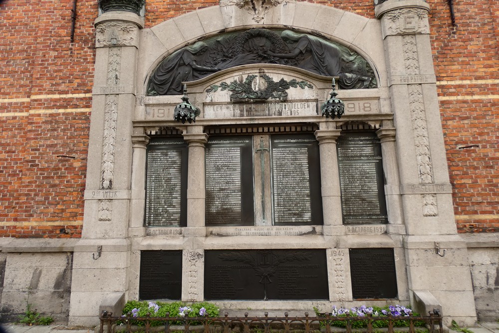 War Memorial Ghent District 2 #1