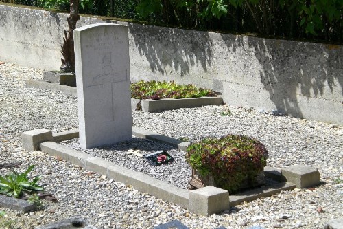 Commonwealth War Grave Marson Churchyard