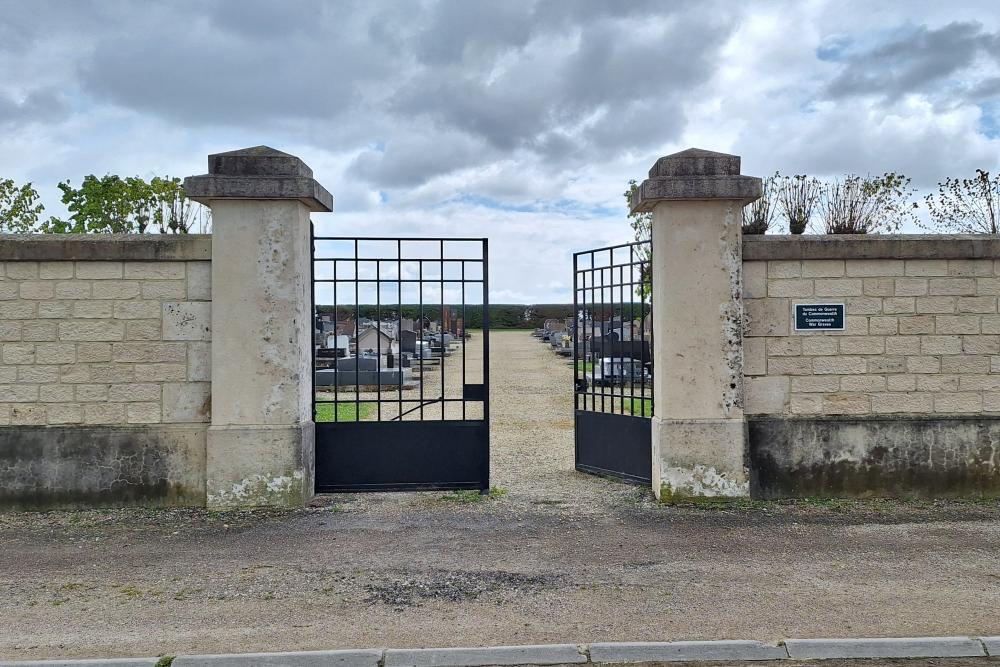 Oorlogsgraven van het Gemenebest Saint-Mesmin