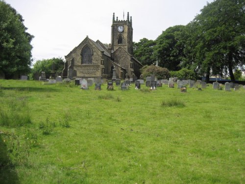 Commonwealth War Graves Holy Trinity Churchyard