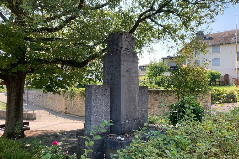 War Monument Biebernheim #5
