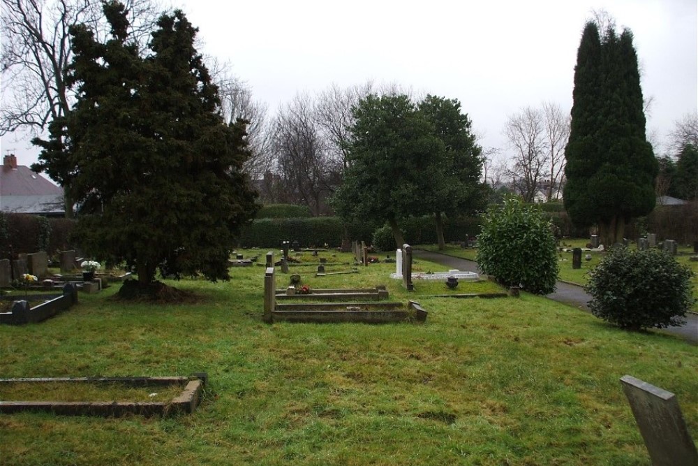 Commonwealth War Graves St. Peter Additional Churchyard #1