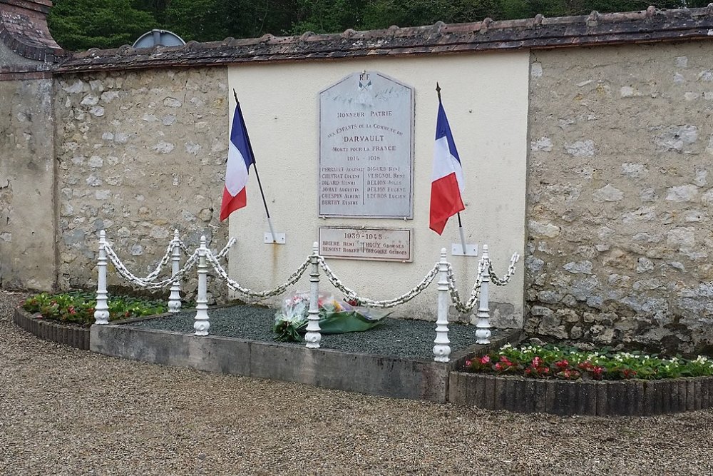 War Memorial Darvault #1