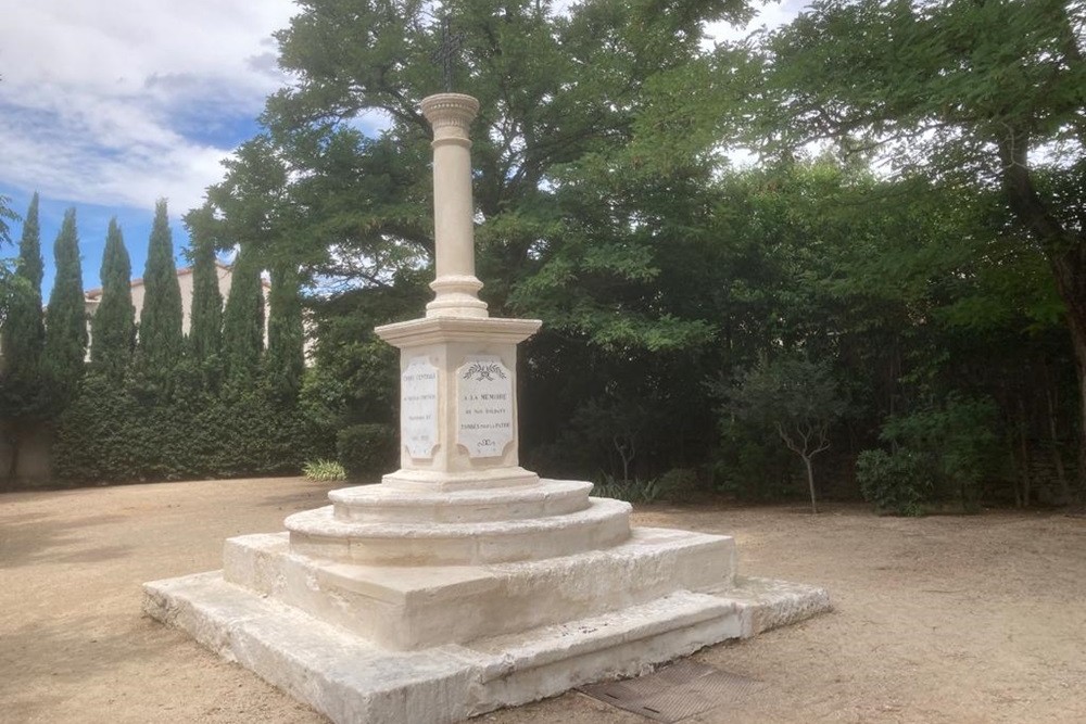 War Memorial Sainte-Ccile-les-Vignes #1