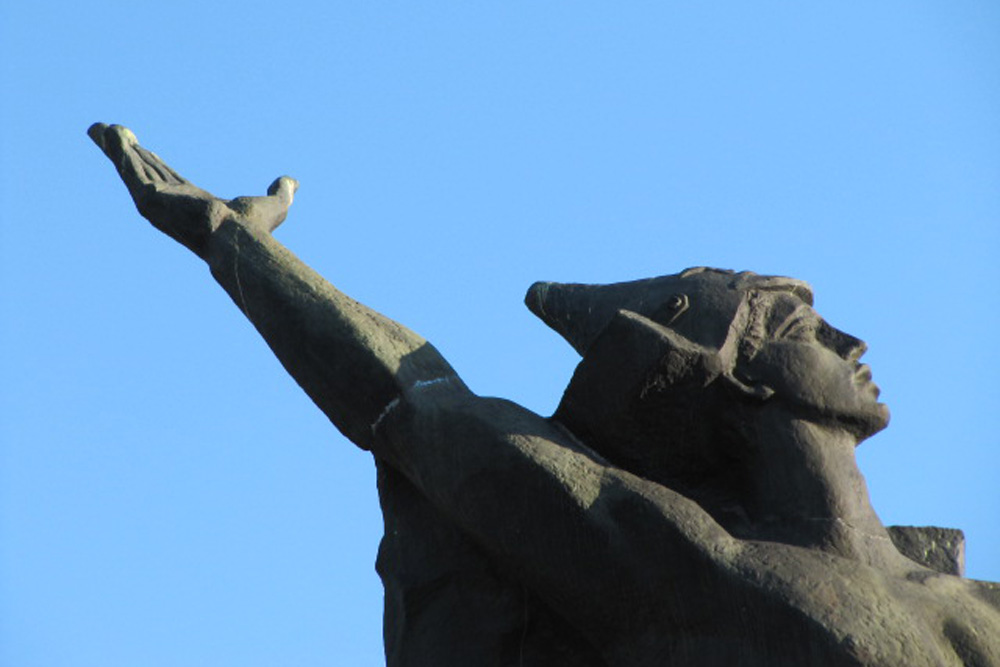 Monument Heroische Sovjetjeugd #2