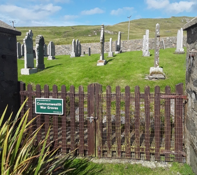 Commonwealth War Graves North Roe Cemetery